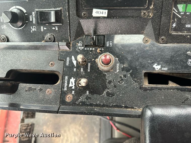 image for item EB2488 1989 Case  1660 combine