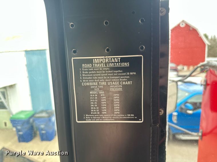 image for item EB2488 1989 Case  1660 combine