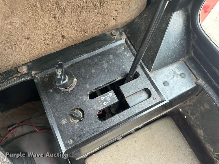 image for item EB2488 1989 Case  1660 combine