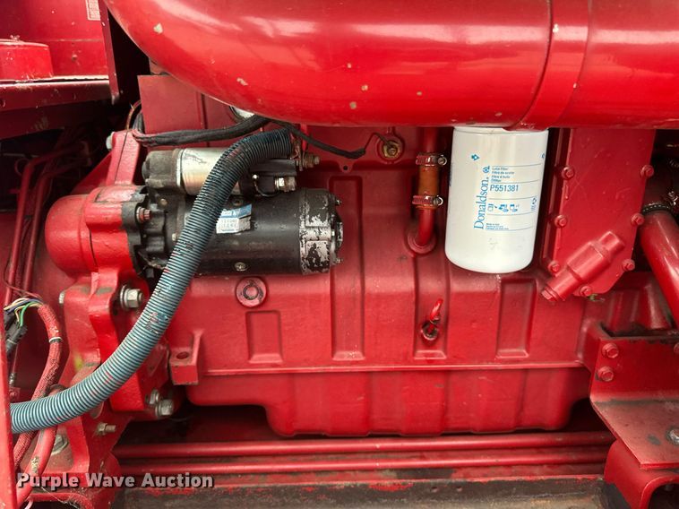 image for item EB2488 1989 Case  1660 combine