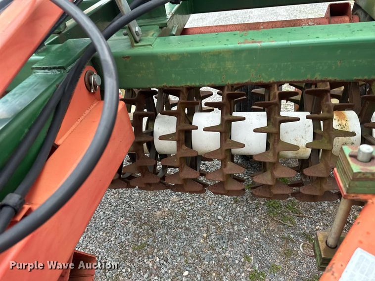 image for item EB2489 Brillion  X108 pulverizer / cultipacker