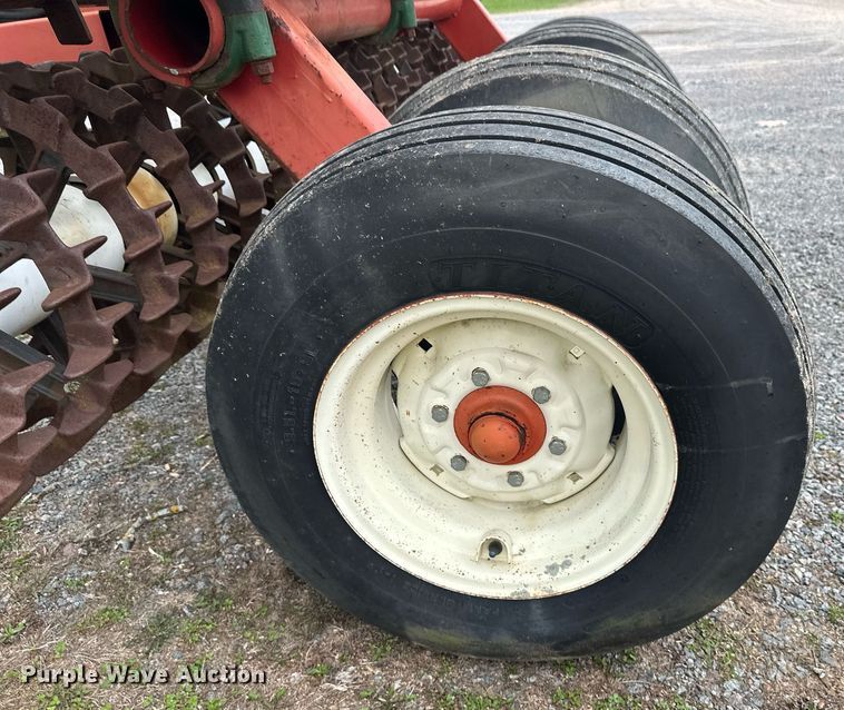 image for item EB2489 Brillion  X108 pulverizer / cultipacker