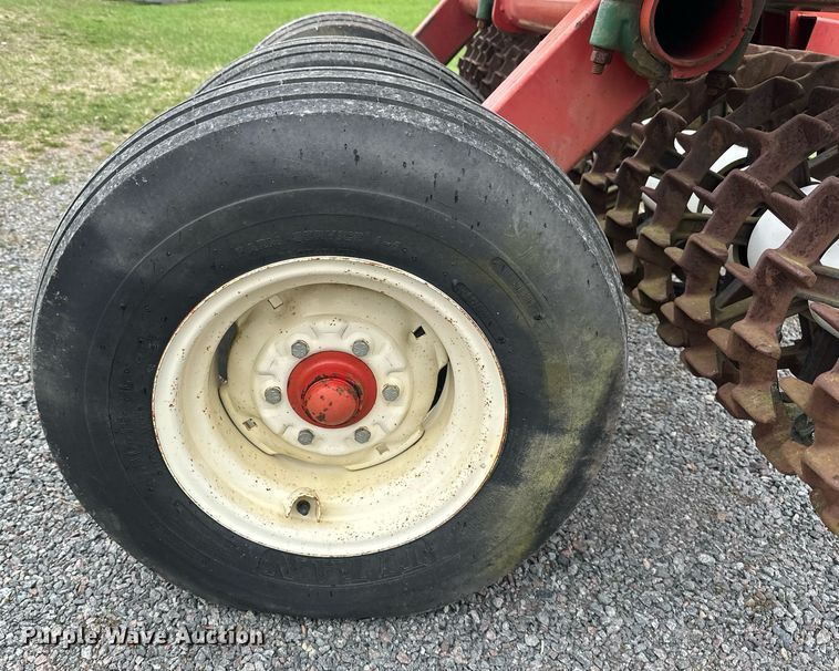 image for item EB2489 Brillion  X108 pulverizer / cultipacker