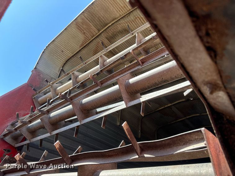 image for item EB2498 H&S Twin Auger 416 silage wagon