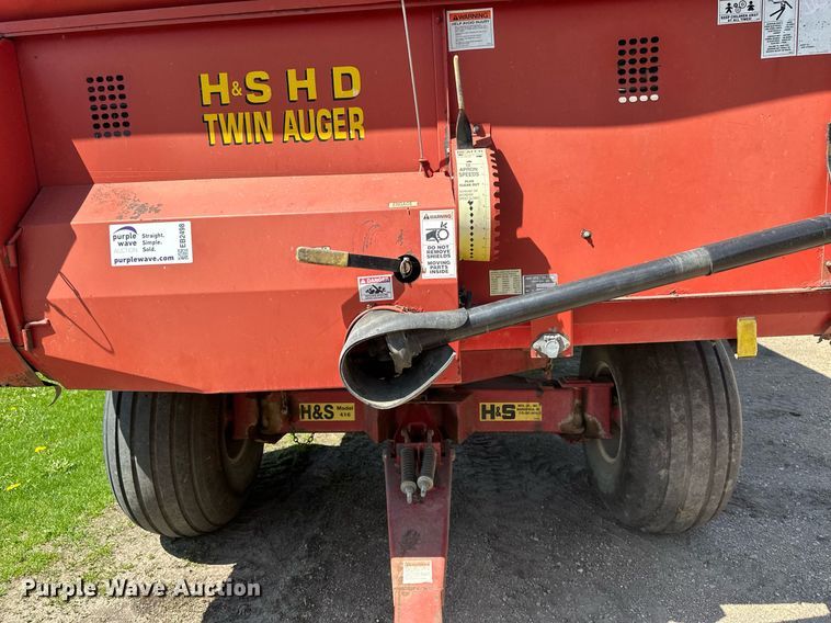image for item EB2498 H&S Twin Auger 416 silage wagon