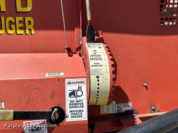 image for item EB2498 H&S Twin Auger 416 silage wagon