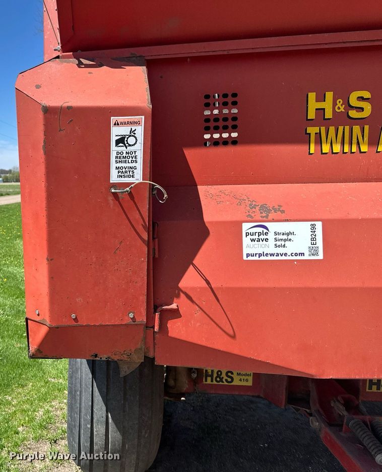 image for item EB2498 H&S Twin Auger 416 silage wagon