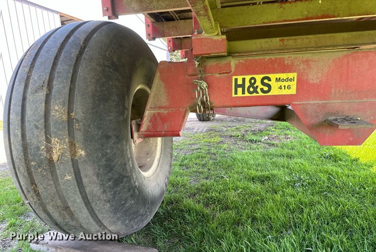 image for item EB2498 H&S Twin Auger 416 silage wagon