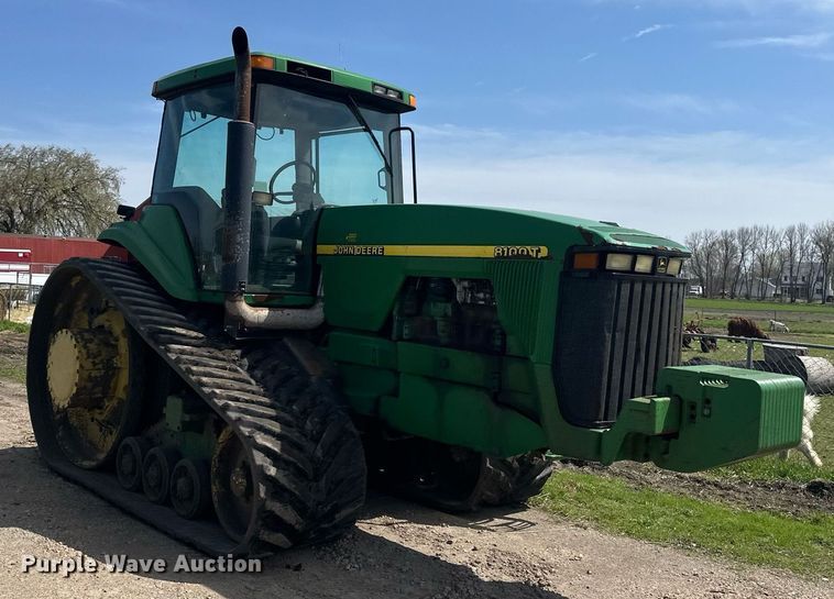 image for item EB2503 1999 John Deere 8100T tractor
