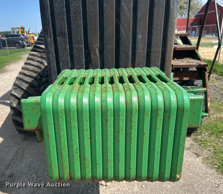 image for item EB2503 1999 John Deere 8100T tractor