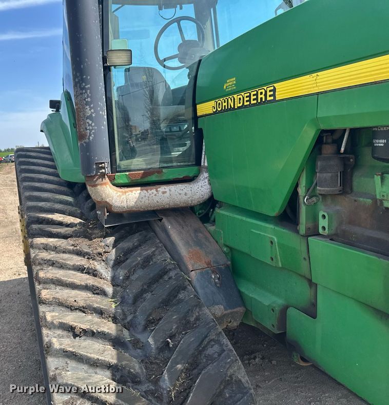 image for item EB2503 1999 John Deere 8100T tractor