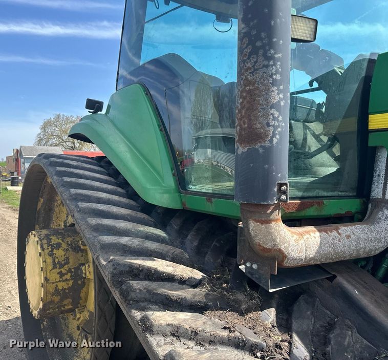 image for item EB2503 1999 John Deere 8100T tractor