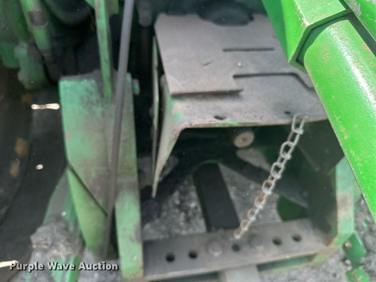 image for item EB2503 1999 John Deere 8100T tractor