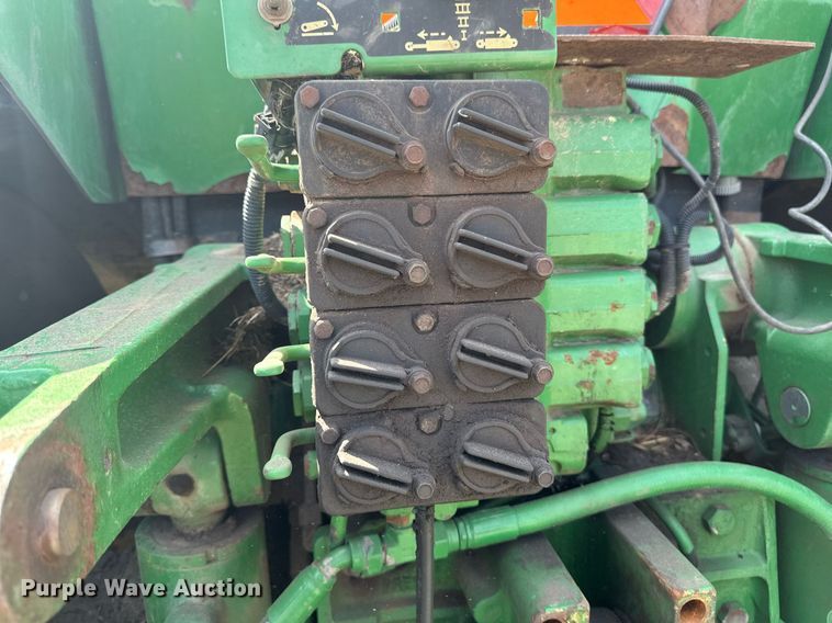 image for item EB2503 1999 John Deere 8100T tractor