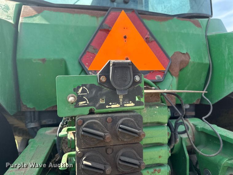 image for item EB2503 1999 John Deere 8100T tractor