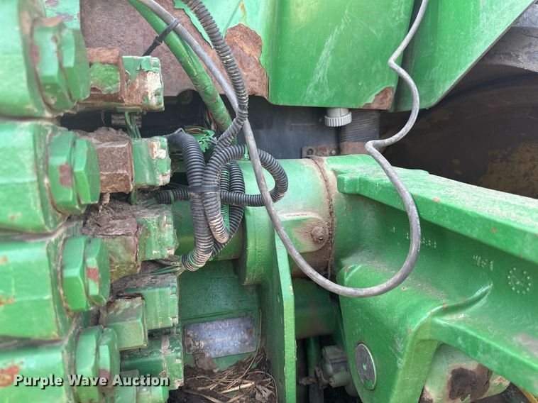 image for item EB2503 1999 John Deere 8100T tractor