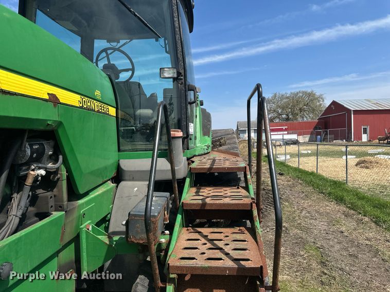 image for item EB2503 1999 John Deere 8100T tractor