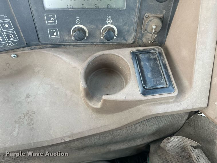 image for item EB2503 1999 John Deere 8100T tractor