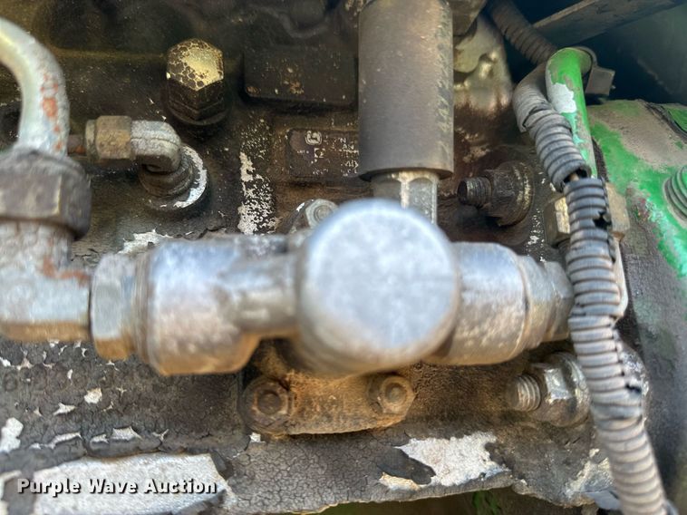 image for item EB2503 1999 John Deere 8100T tractor