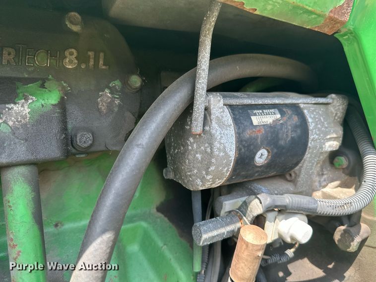 image for item EB2503 1999 John Deere 8100T tractor