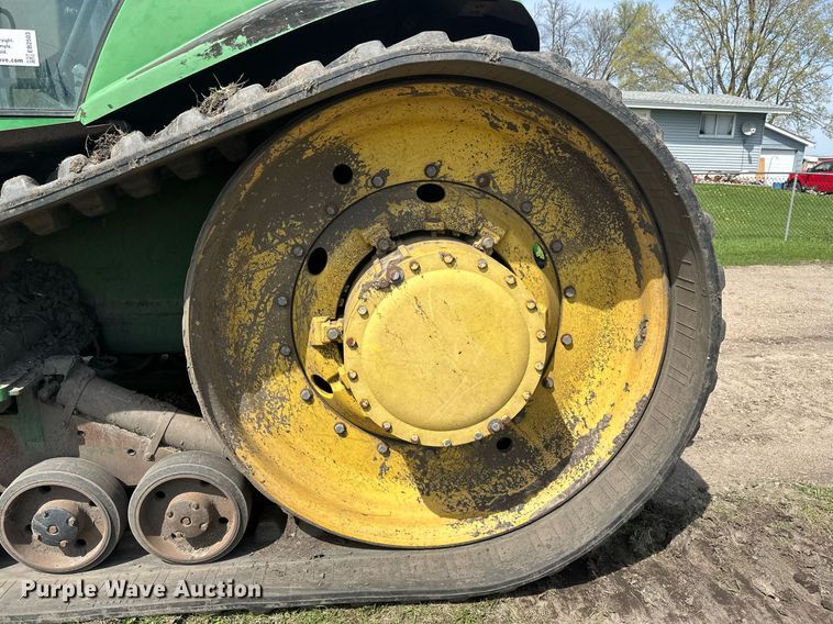 image for item EB2503 1999 John Deere 8100T tractor