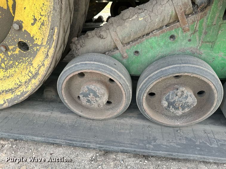 image for item EB2503 1999 John Deere 8100T tractor