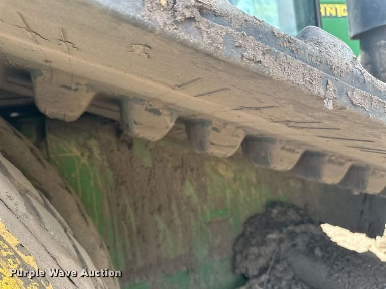 image for item EB2503 1999 John Deere 8100T tractor