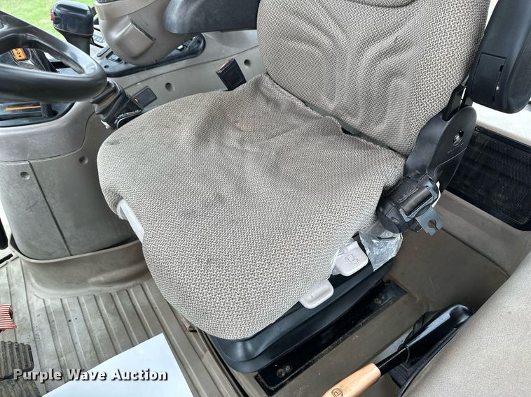 image for item EB2510 Case IH Maxxum 120 MFWD tractor