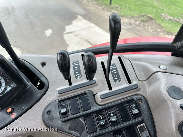 image for item EB2510 Case IH Maxxum 120 MFWD tractor