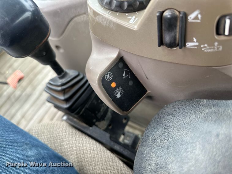 image for item EB2510 Case IH Maxxum 120 MFWD tractor