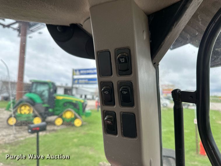 image for item EB2510 Case IH Maxxum 120 MFWD tractor