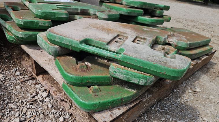 image for item EB7995 (15) John Deere suitcase weights