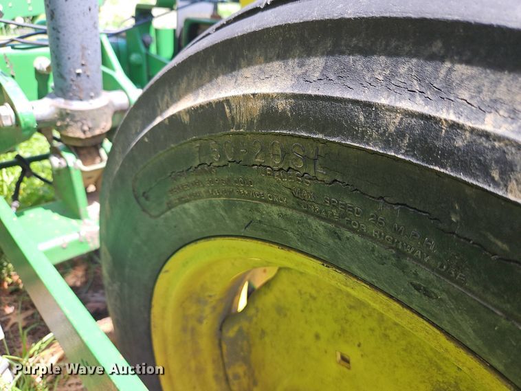 image for item EB7996 John Deere 1770 conservation planter