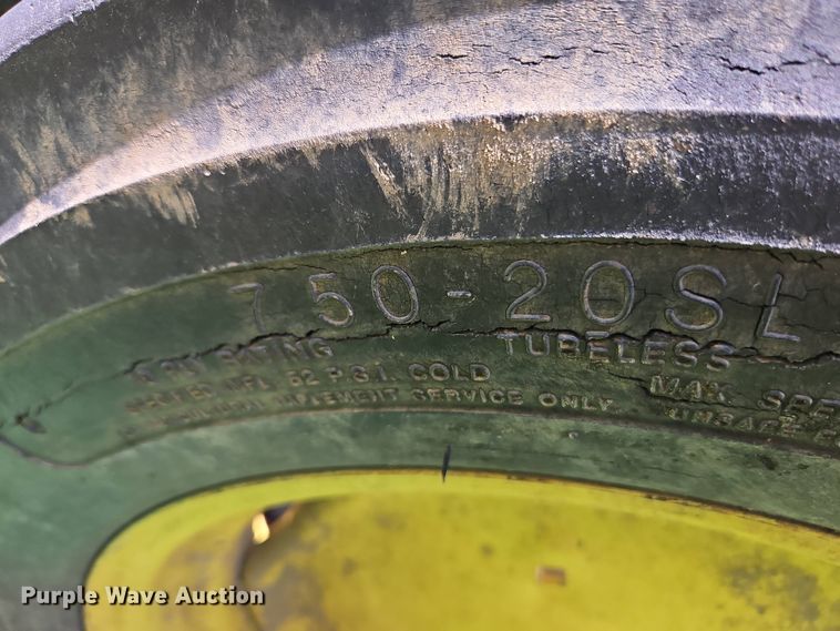 image for item EB7996 John Deere 1770 conservation planter