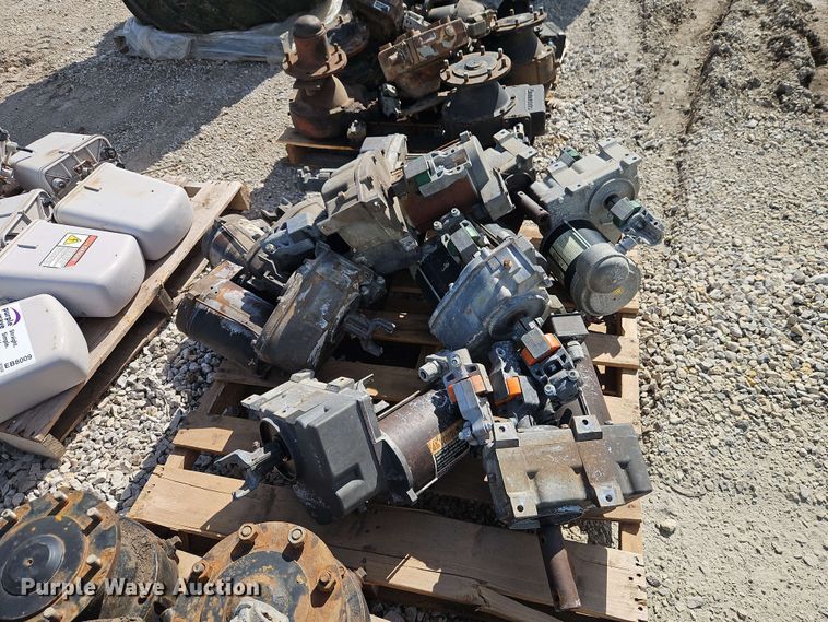 image for item EB8009 Center pivot irrigation parts