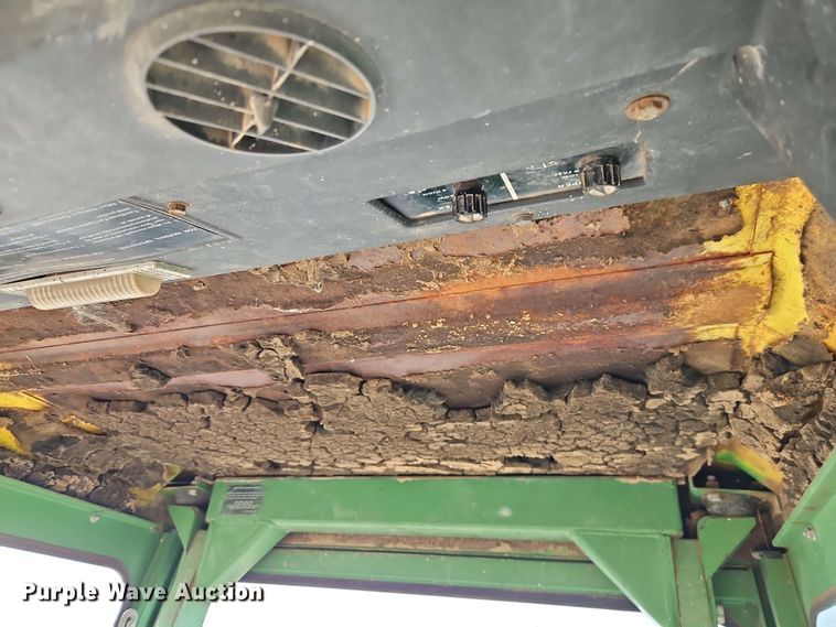 image for item EB8011 Tractor cab