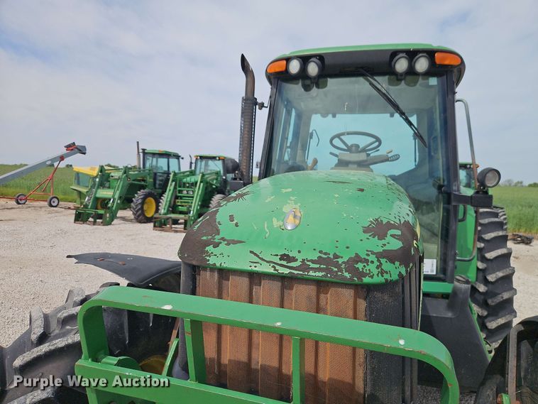 image for item EB8012 2004 John Deere 7320 MFWD tractor