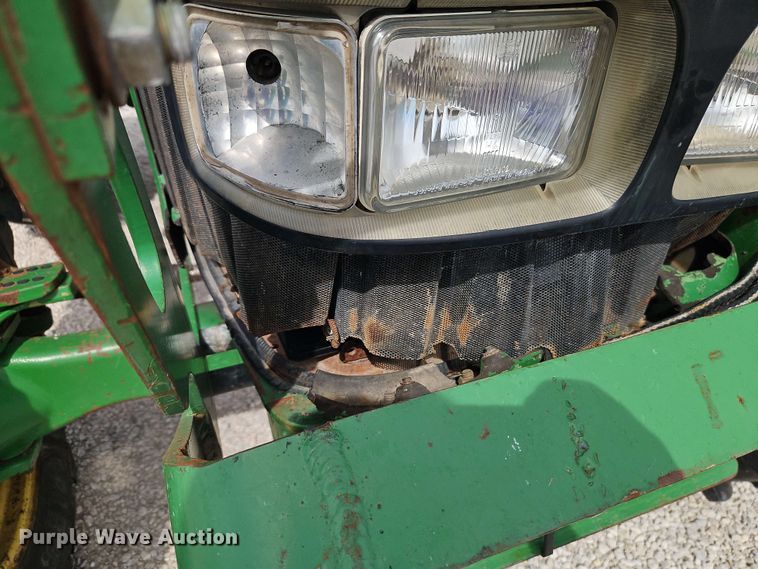 image for item EB8012 2004 John Deere 7320 MFWD tractor