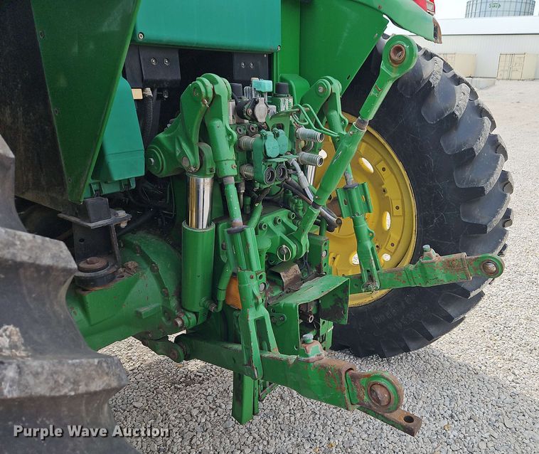 image for item EB8012 2004 John Deere 7320 MFWD tractor