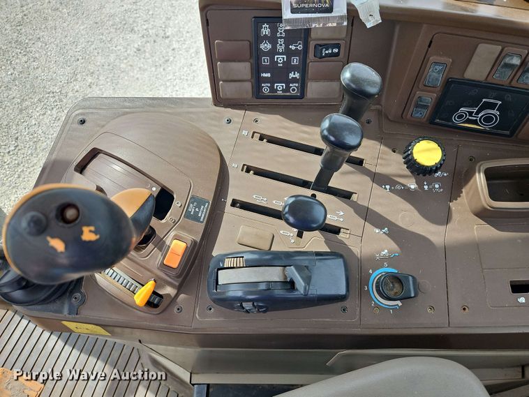 image for item EB8012 2004 John Deere 7320 MFWD tractor