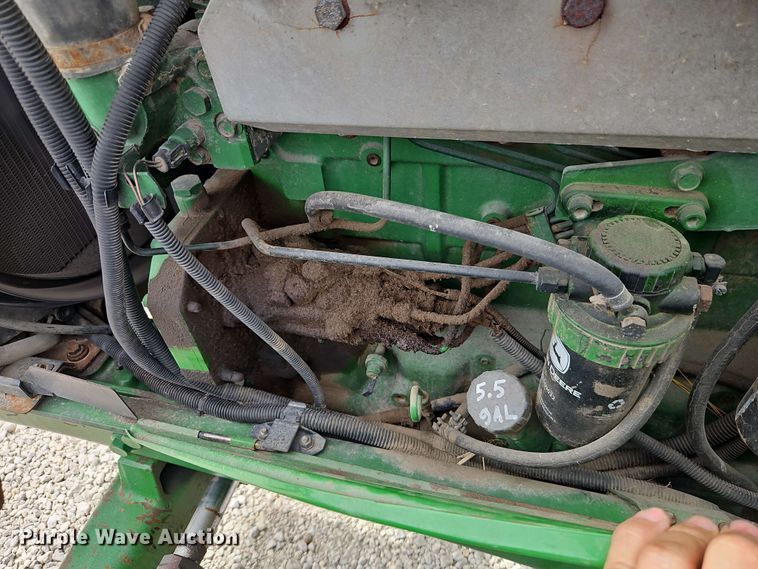 image for item EB8012 2004 John Deere 7320 MFWD tractor