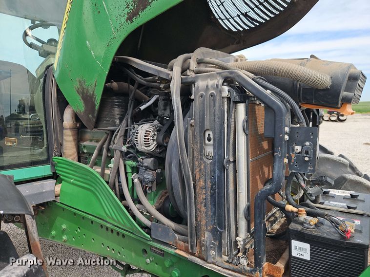 image for item EB8012 2004 John Deere 7320 MFWD tractor