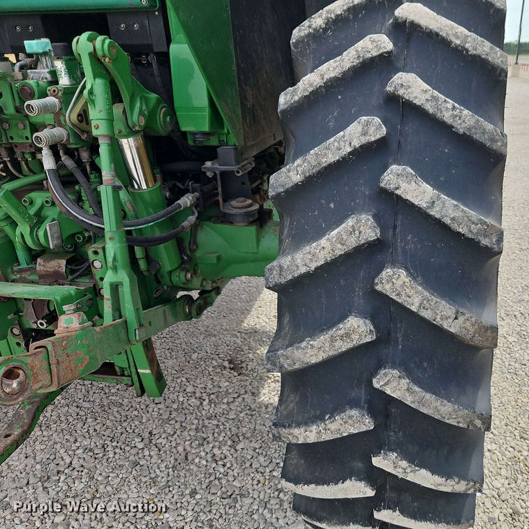 image for item EB8012 2004 John Deere 7320 MFWD tractor