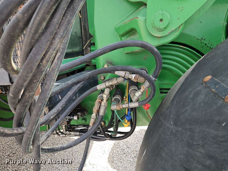 image for item EB8013 2004 John Deere 7320 MFWD tractor