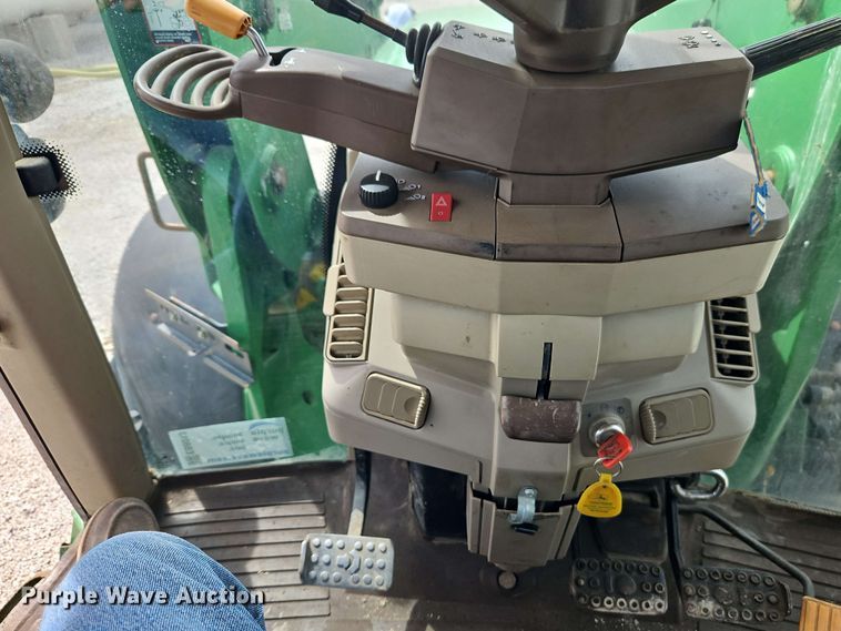 image for item EB8013 2004 John Deere 7320 MFWD tractor