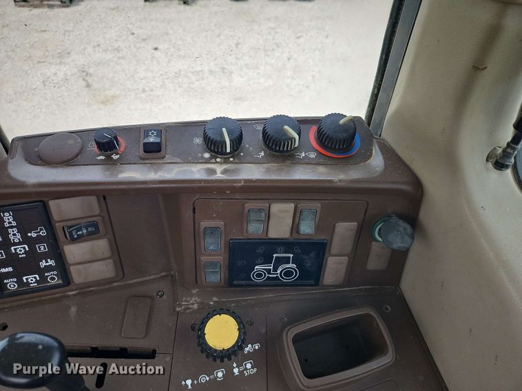 image for item EB8013 2004 John Deere 7320 MFWD tractor