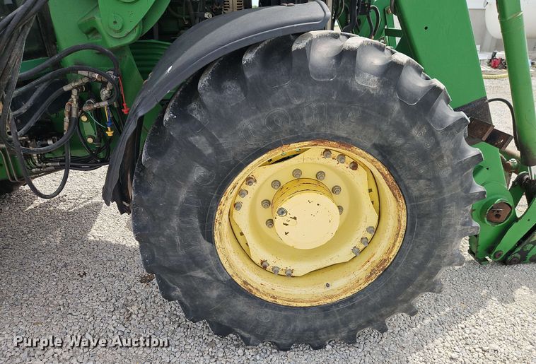 image for item EB8013 2004 John Deere 7320 MFWD tractor