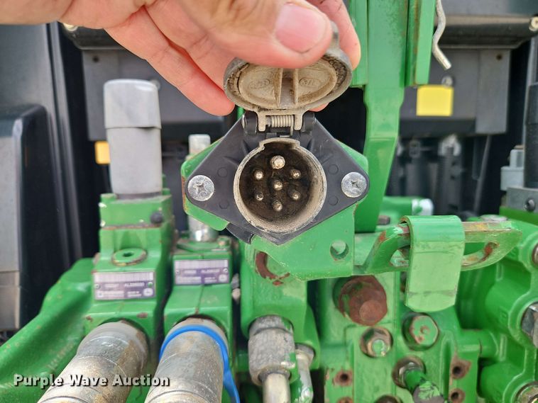 image for item EB8014 John Deere 7230 MFWD tractor