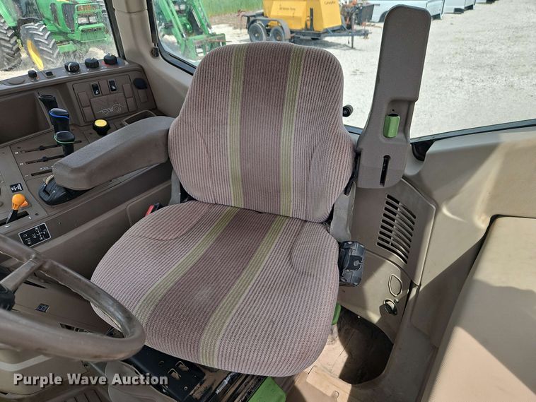 image for item EB8014 John Deere 7230 MFWD tractor