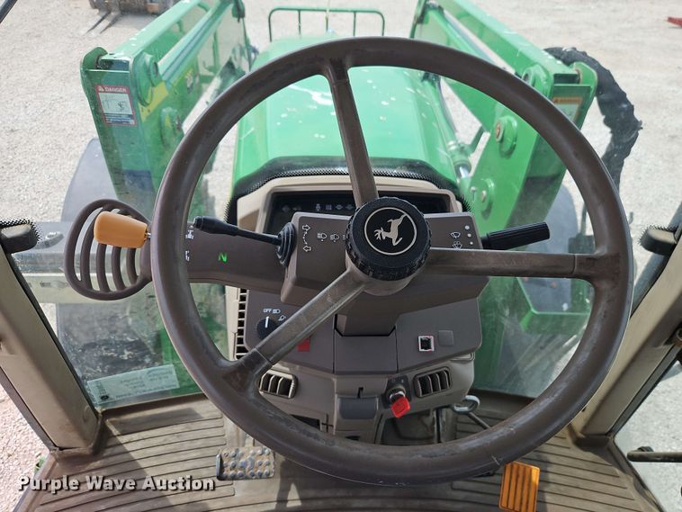 image for item EB8014 John Deere 7230 MFWD tractor